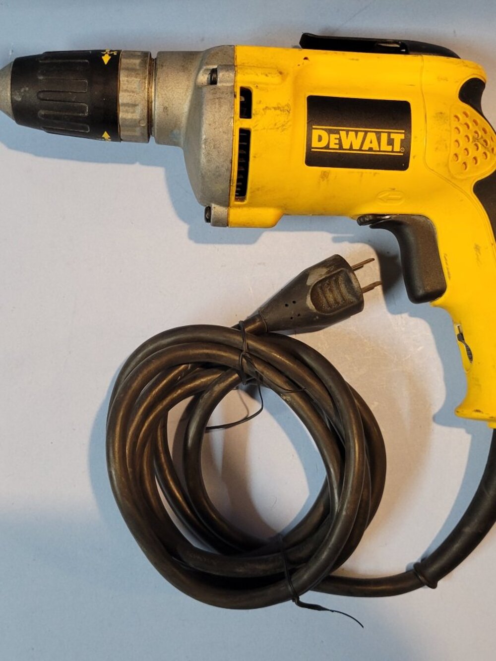 Dewalt DW272 VSR Corded Drywall Screwdriver Gun 6.3A 4000 RPM